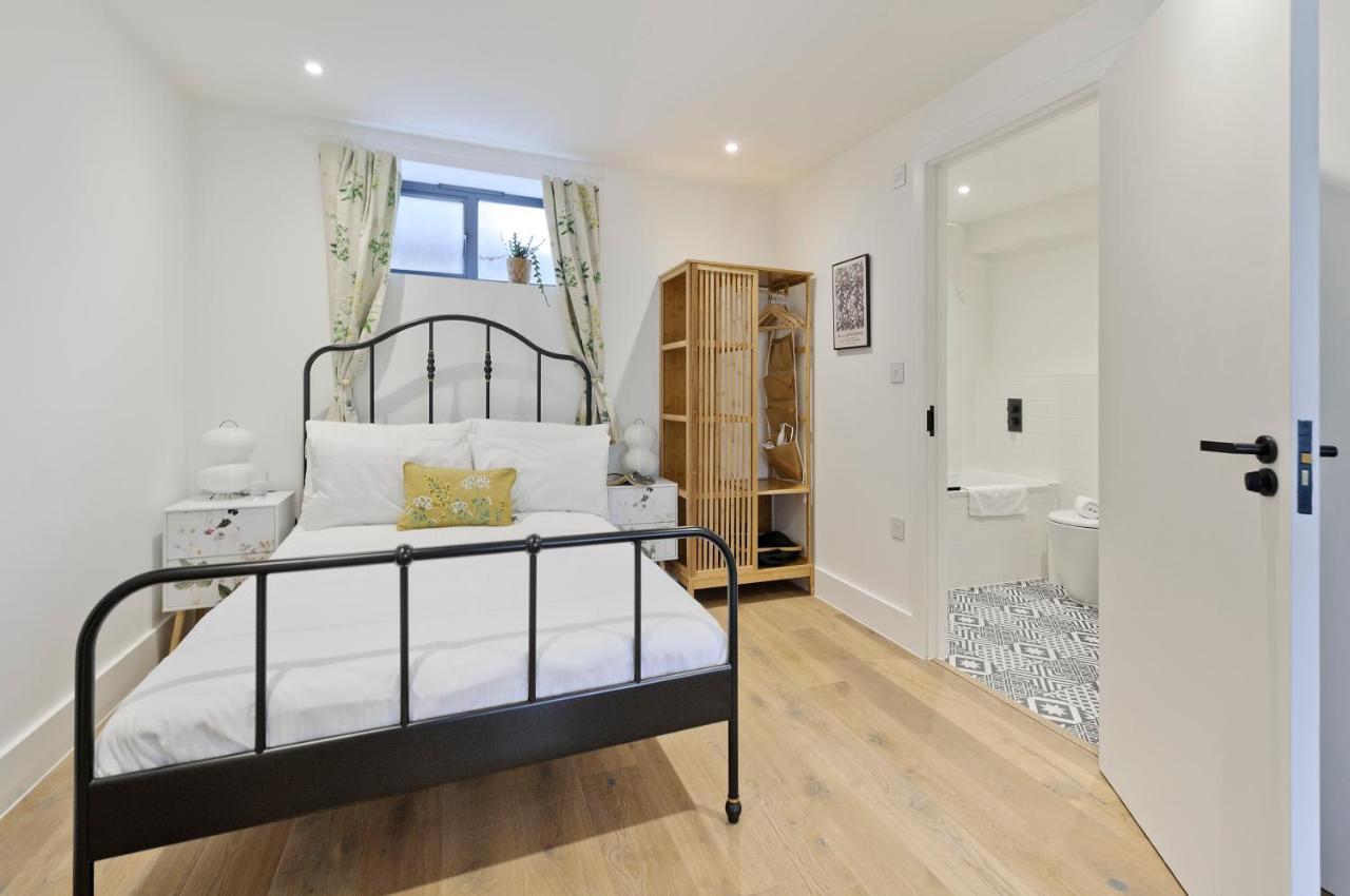 Luxury One Bedroom Greenwich Studio Apartment Near Canary Wharf By Underthedoormat Londres Exterior foto